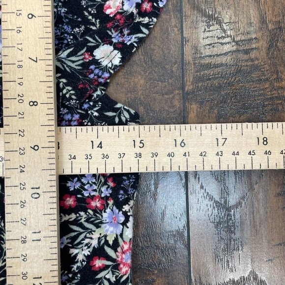American Eagle Crop Top Small Black Floral Flutter Sleeve Cotton Casual Women's - Picture 8 of 11